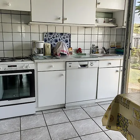 Maison Calme Avec Jardin, Veranda, Proche Plage Et Commerces - Fr-1-361-145 *